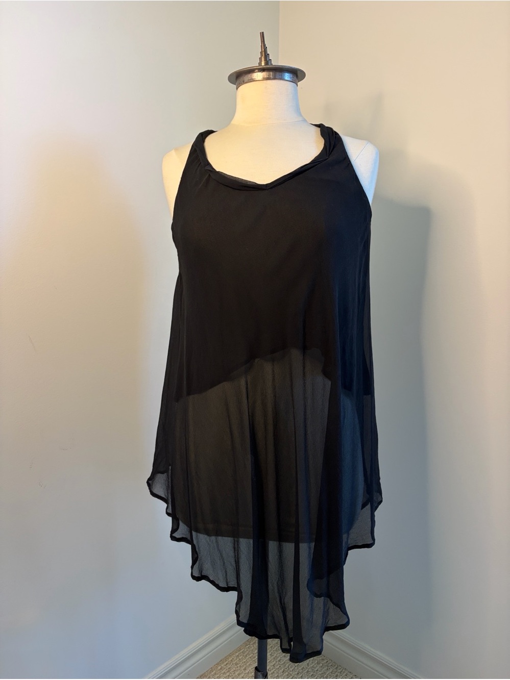 TRINITY Black Silk Sleeveless 100% SILK Blouse SIZE 10